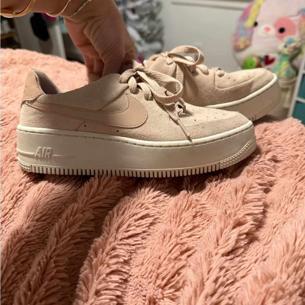 Nike Air Force 1 sage low - women’s shoe - size 7